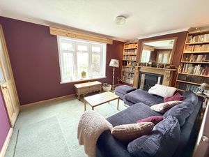 LOUNGE- click for photo gallery